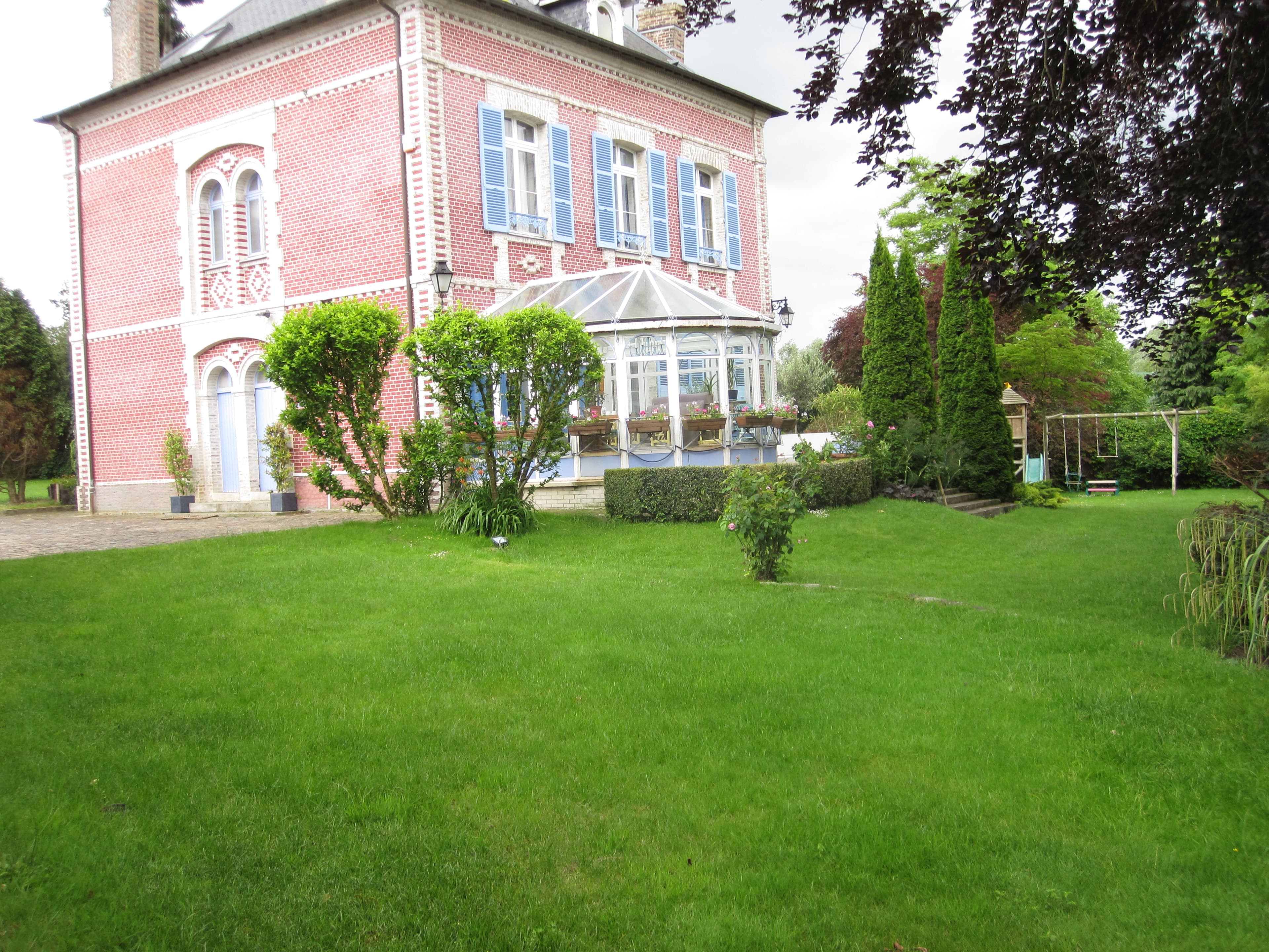 Garden & terrace